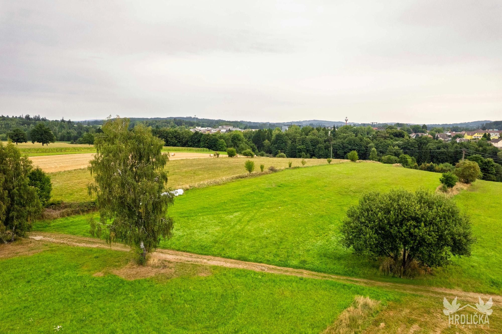 Pozemek pro bydlení, 1 401 m²