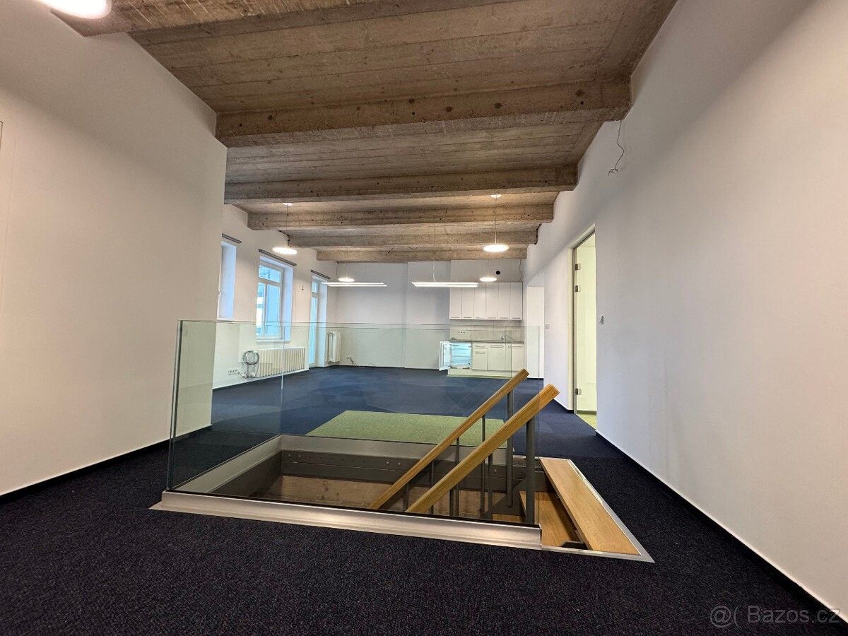 Pronájem kancelář - Hradec Králové, 500 02