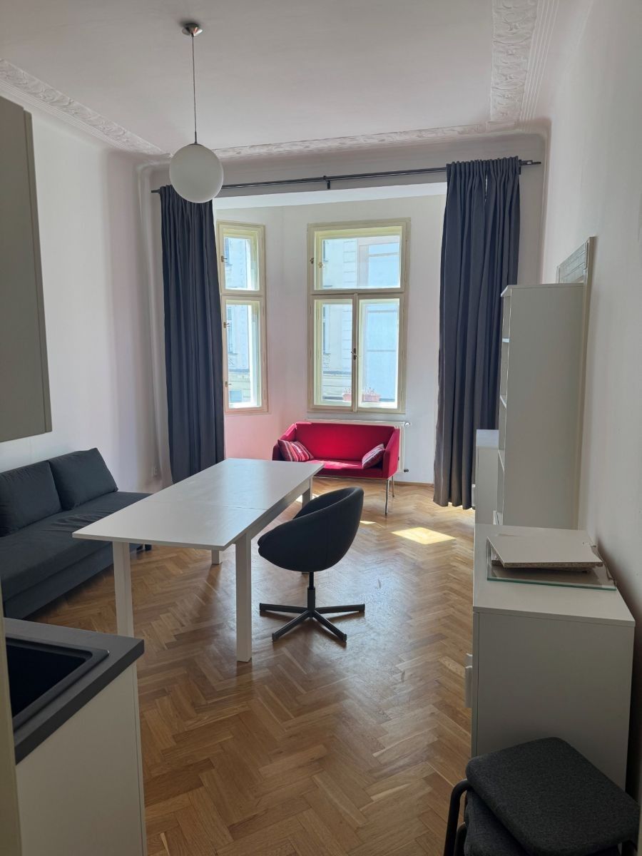 2+kk, Na Zderaze, Praha - Nové Město, 49 m² - 1
