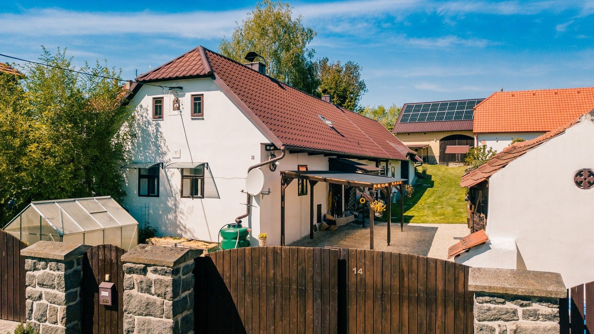 Rodinné domy, Tušovice, 200 m²