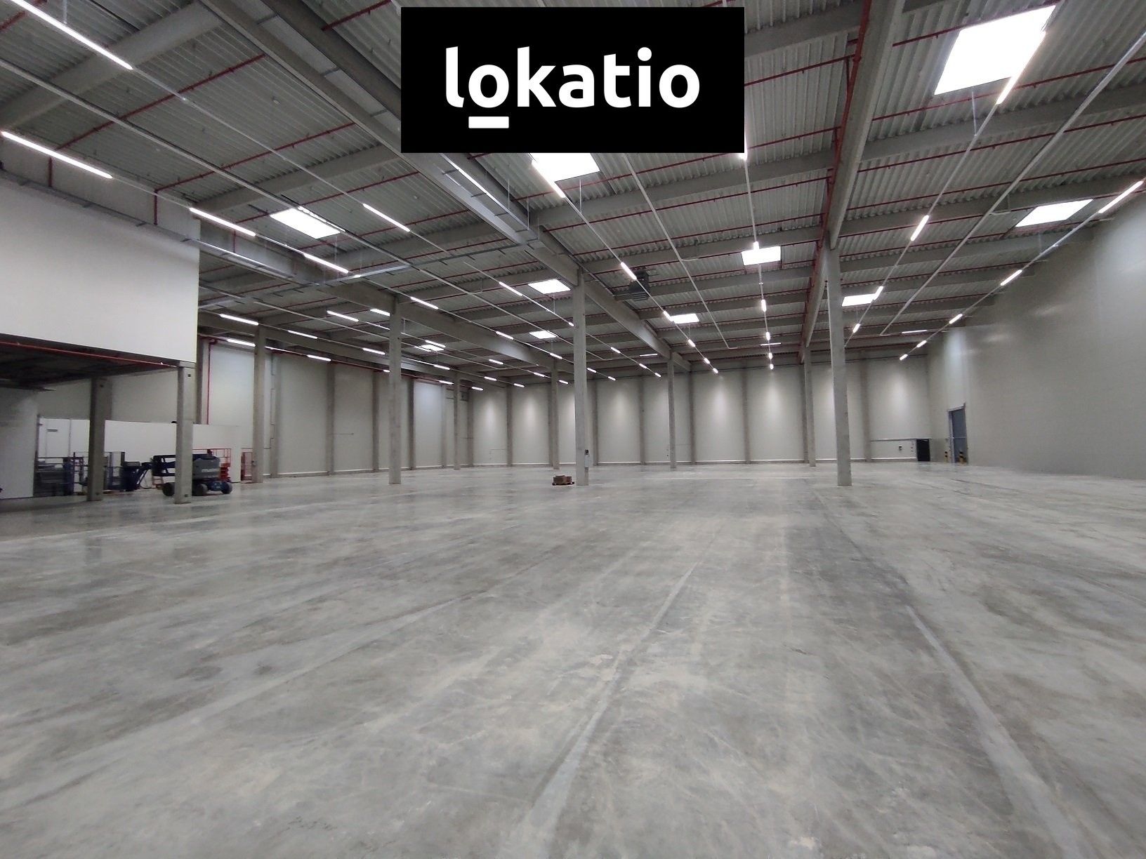 Sklad, 7 420 m²