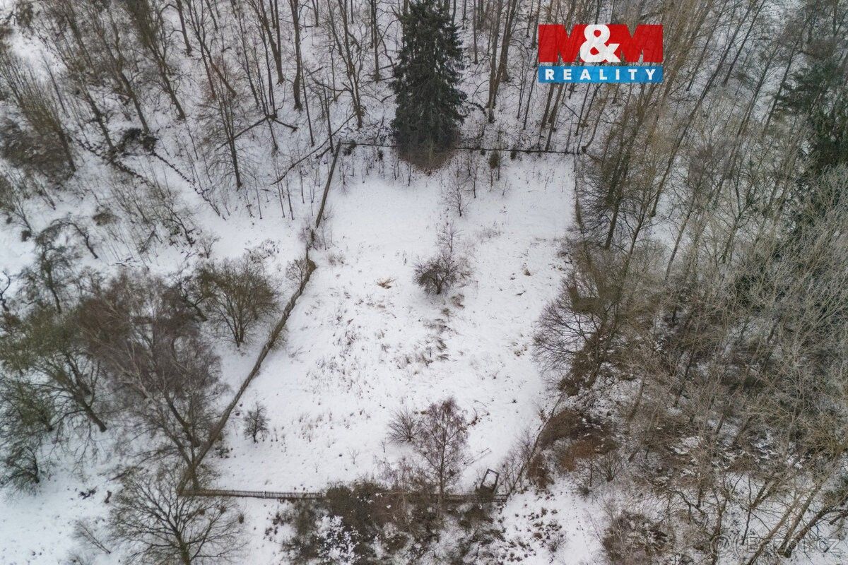 Zahrady, Bezvěrov, 330 41