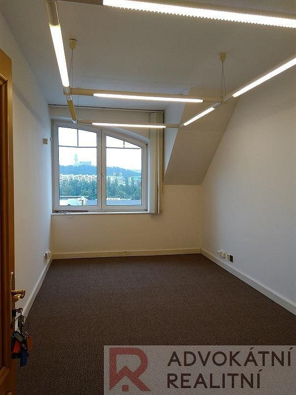 Pronájem kancelář - Praha - Holešovice, okres Praha 7, Hlavní město Praha, 21 m² - 1