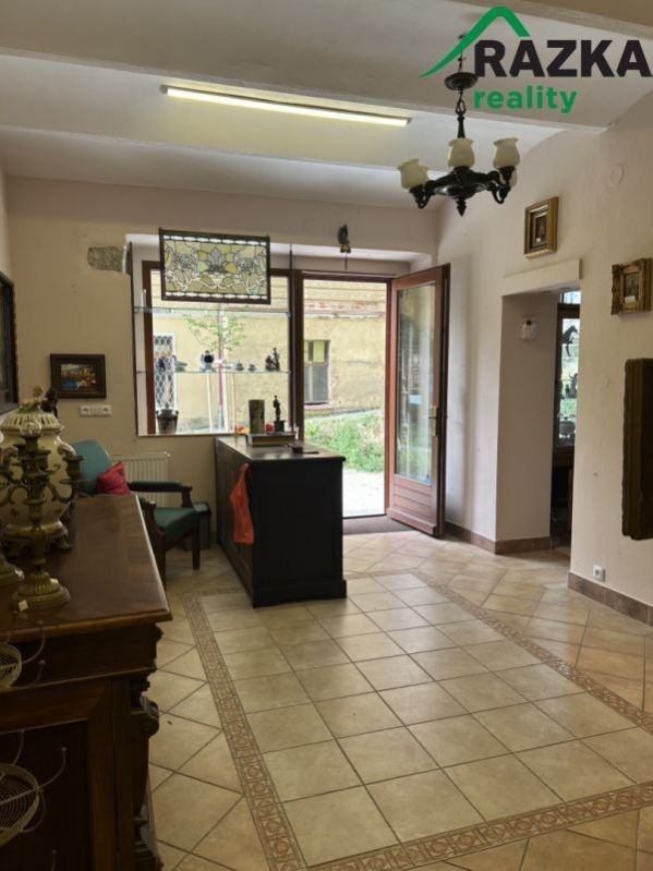 Prodej obchodní prostory - Ruská, Mariánské Lázně, 20 m²