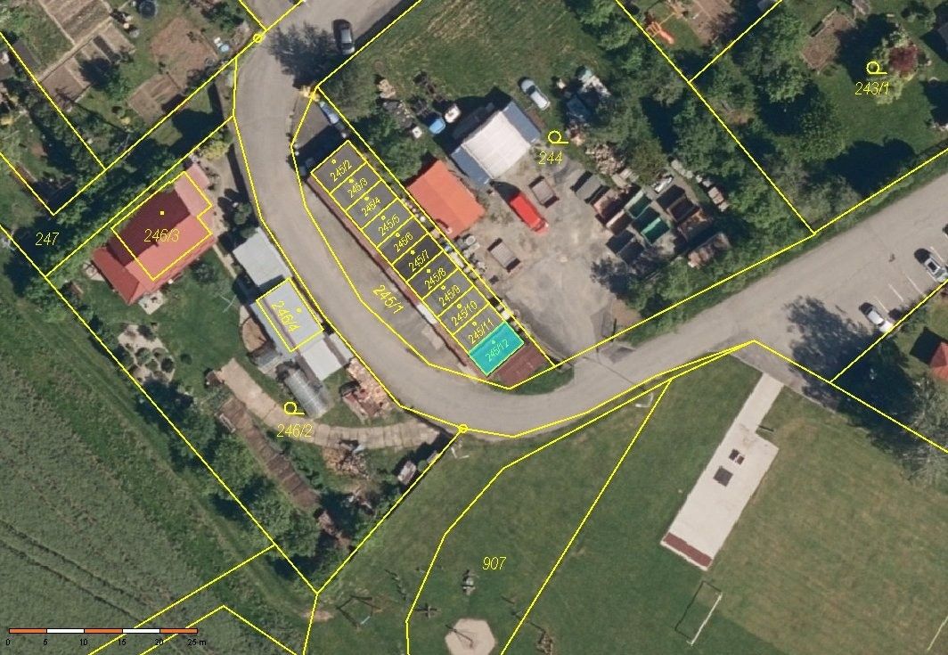 Prodej garáž - Lešná, 24 m²