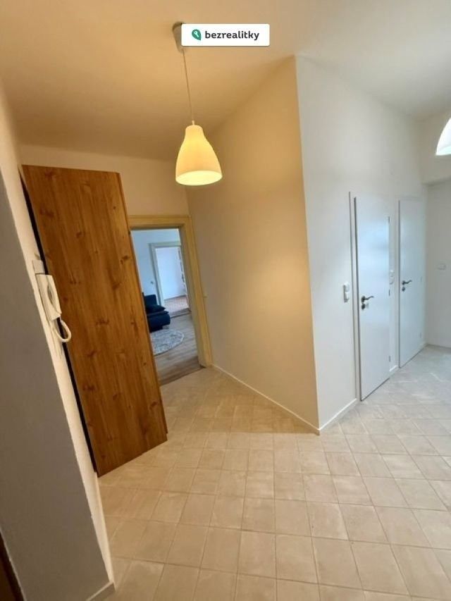 Prodej byt 2+kk - Pražská třída 2, Hradec Králové Kukleny, 75 m² - 5
