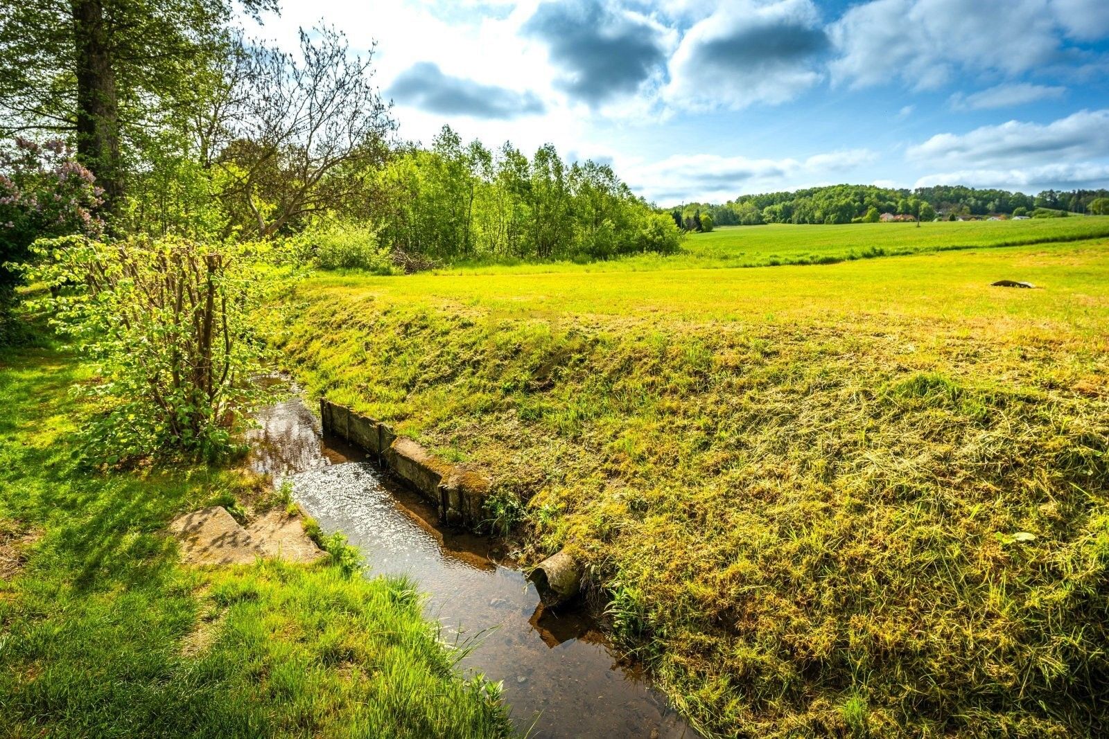 Prodej pozemek pro bydlení - Vráto, 790 m²