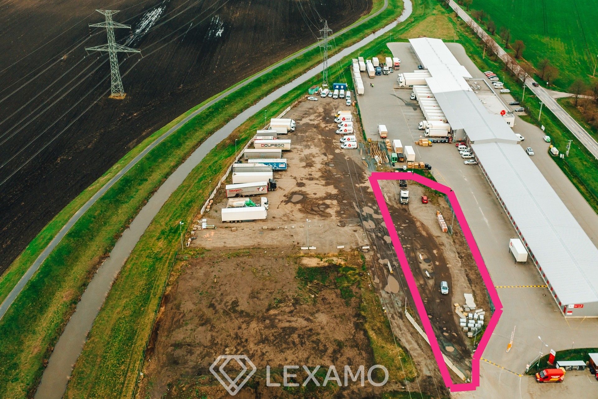 Komerční pozemky, Měnín