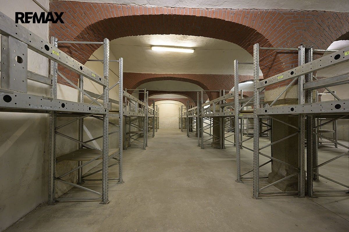 Sklady, Protivín, okres Písek, Jihočeský kraj, 450 m² - 2