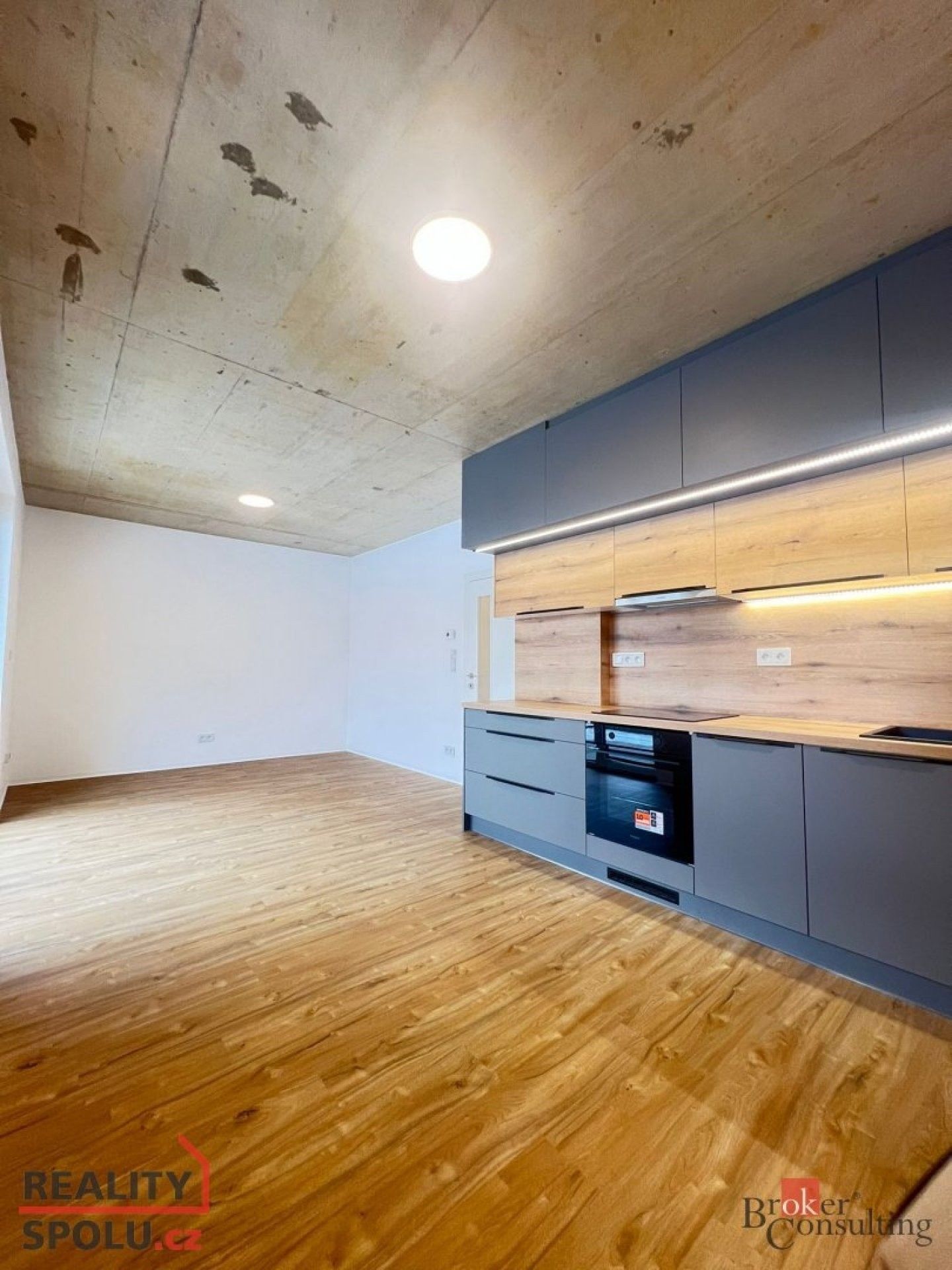 Pronájem byt 1+kk - Polní,Liberec (nečleněné město),Liberec, 34 m²
