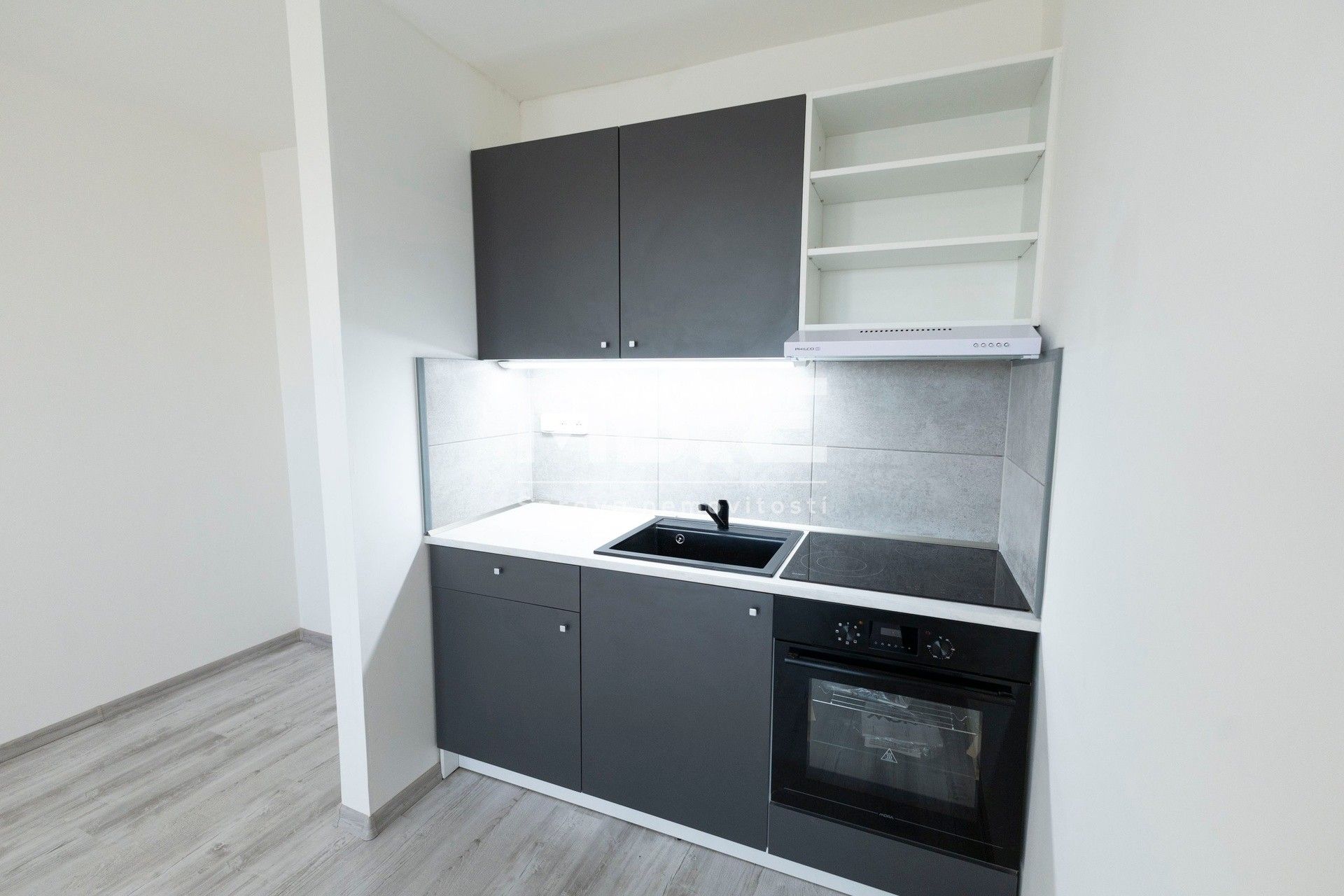 Pronájem byt 1+kk - Osvobození, Orlová, 31 m²