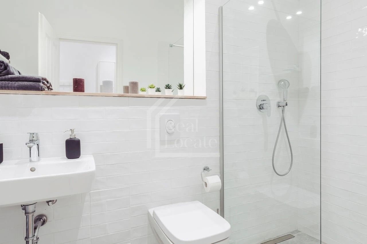 Pronájem byt 3+kk - Kollárova, Praha Karlín, 65 m² - 5