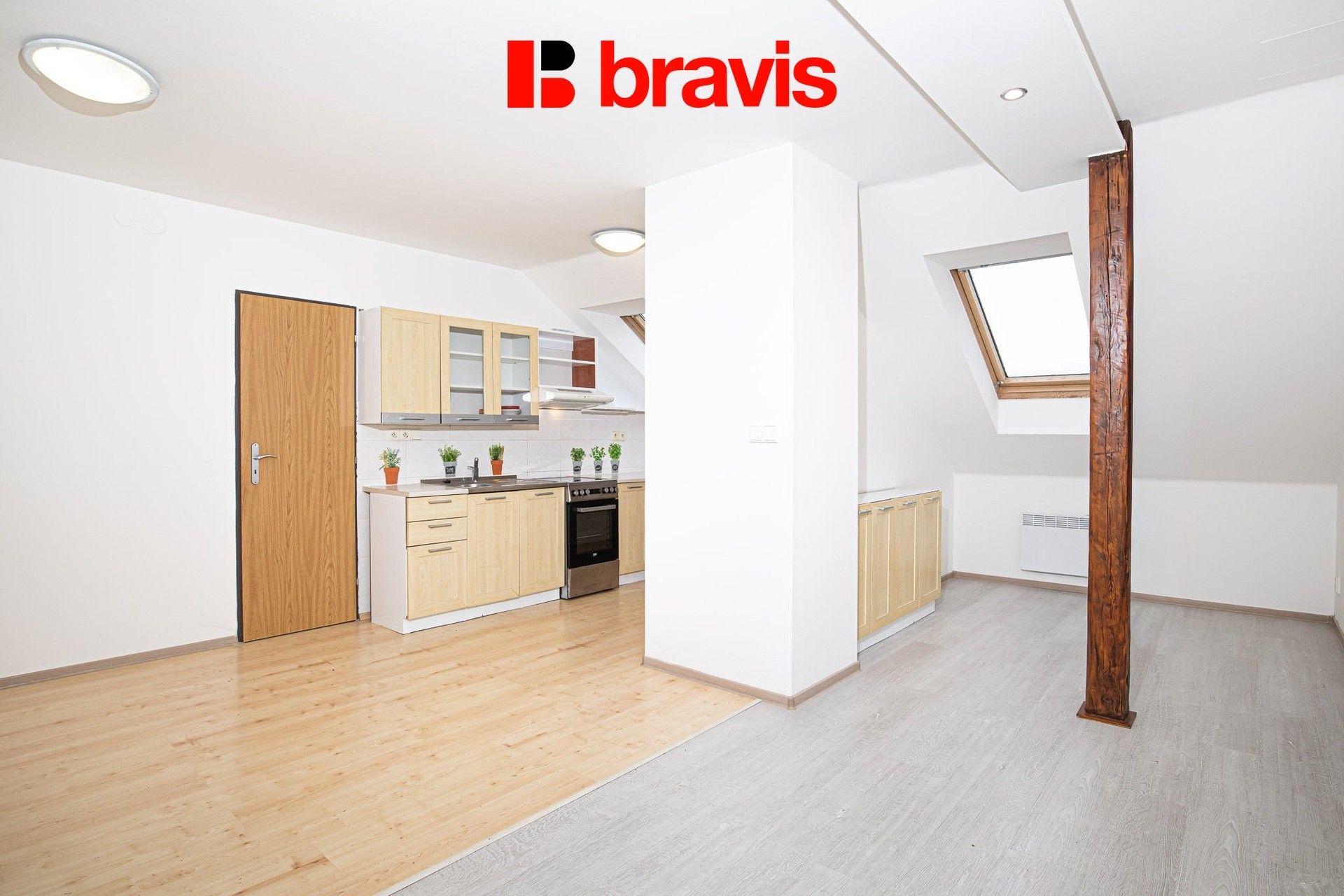 Pronájem byt 2+kk - Sejkorova 2742, Brno, 62 m²