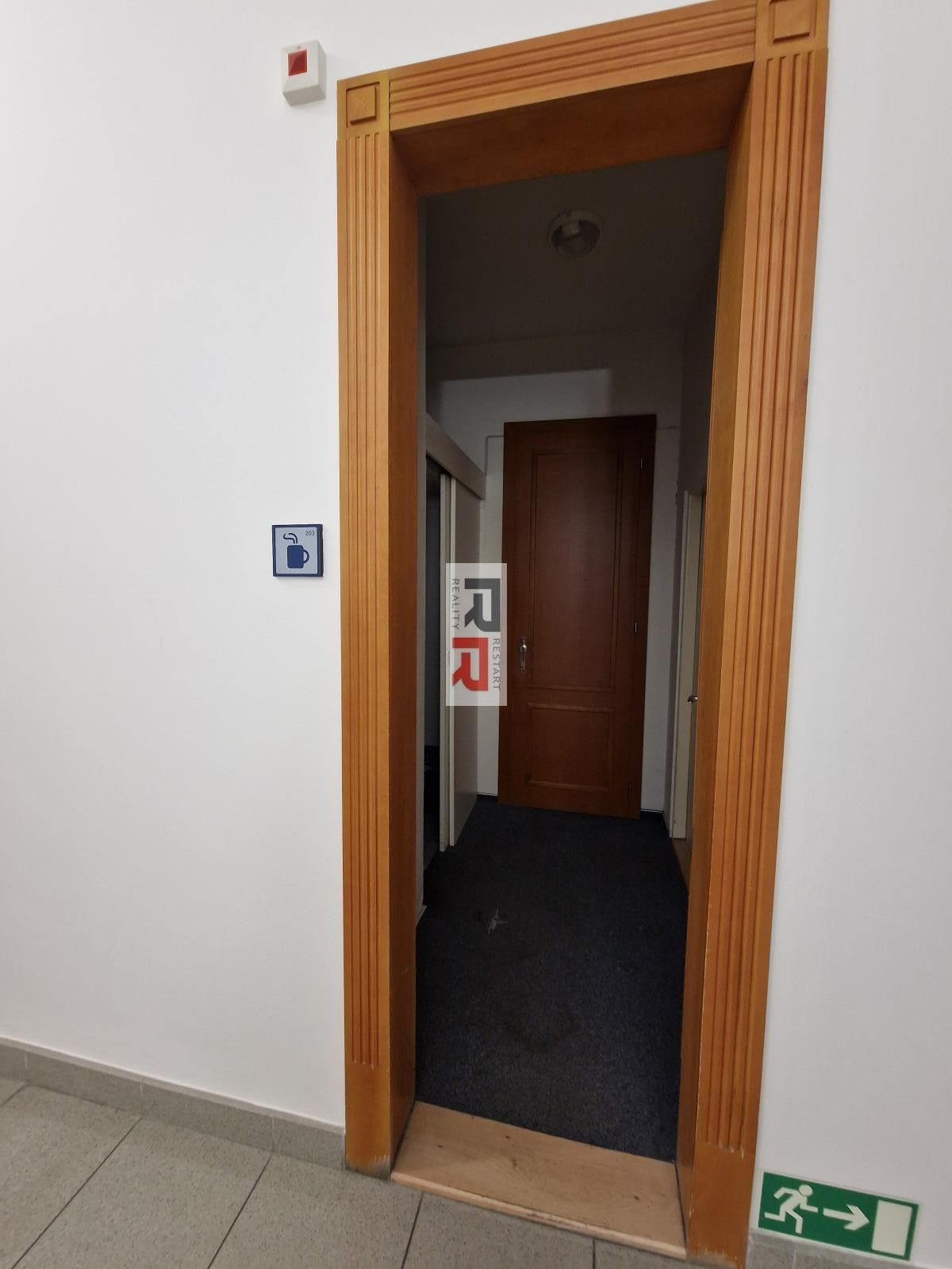 Pronájem kancelář - Dolní náměstí, Olomouc, 16 m² - 5