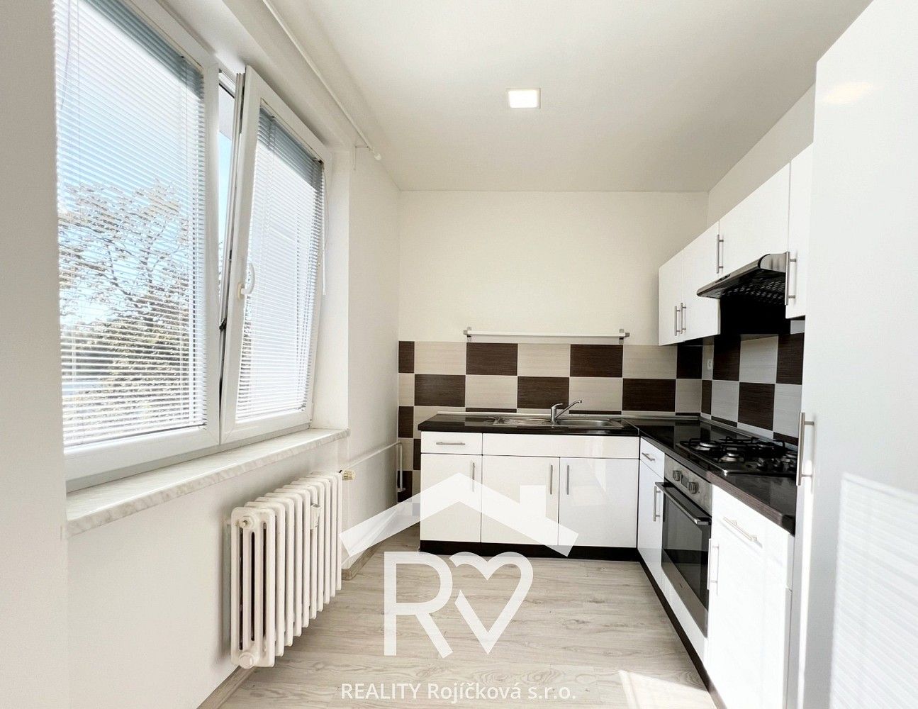 Pronájem byt 2+1 - Ukrajinská, Ostrava - Poruba, 52 m² - 5