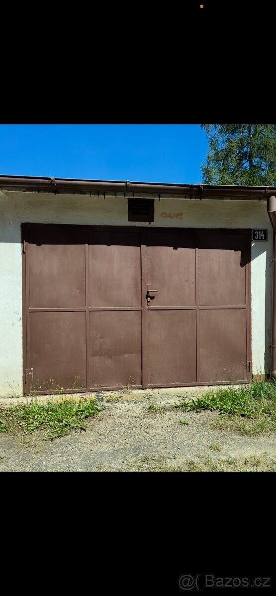 Garáže, Pelhřimov, 393 01
