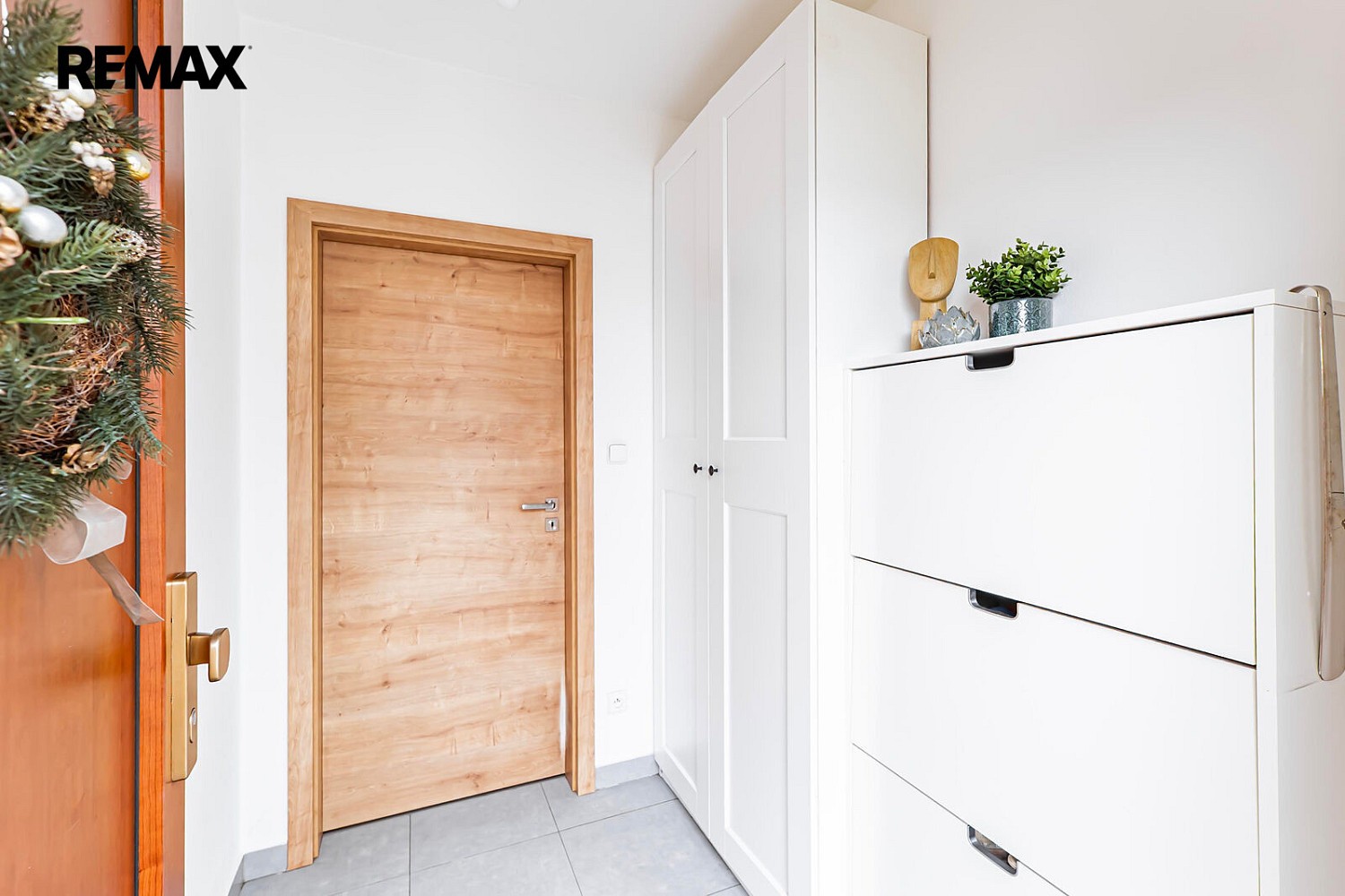 Prodej rodinný dům - Sněžná, Veleň - Mírovice, okres Praha-východ, 180 m² - 5