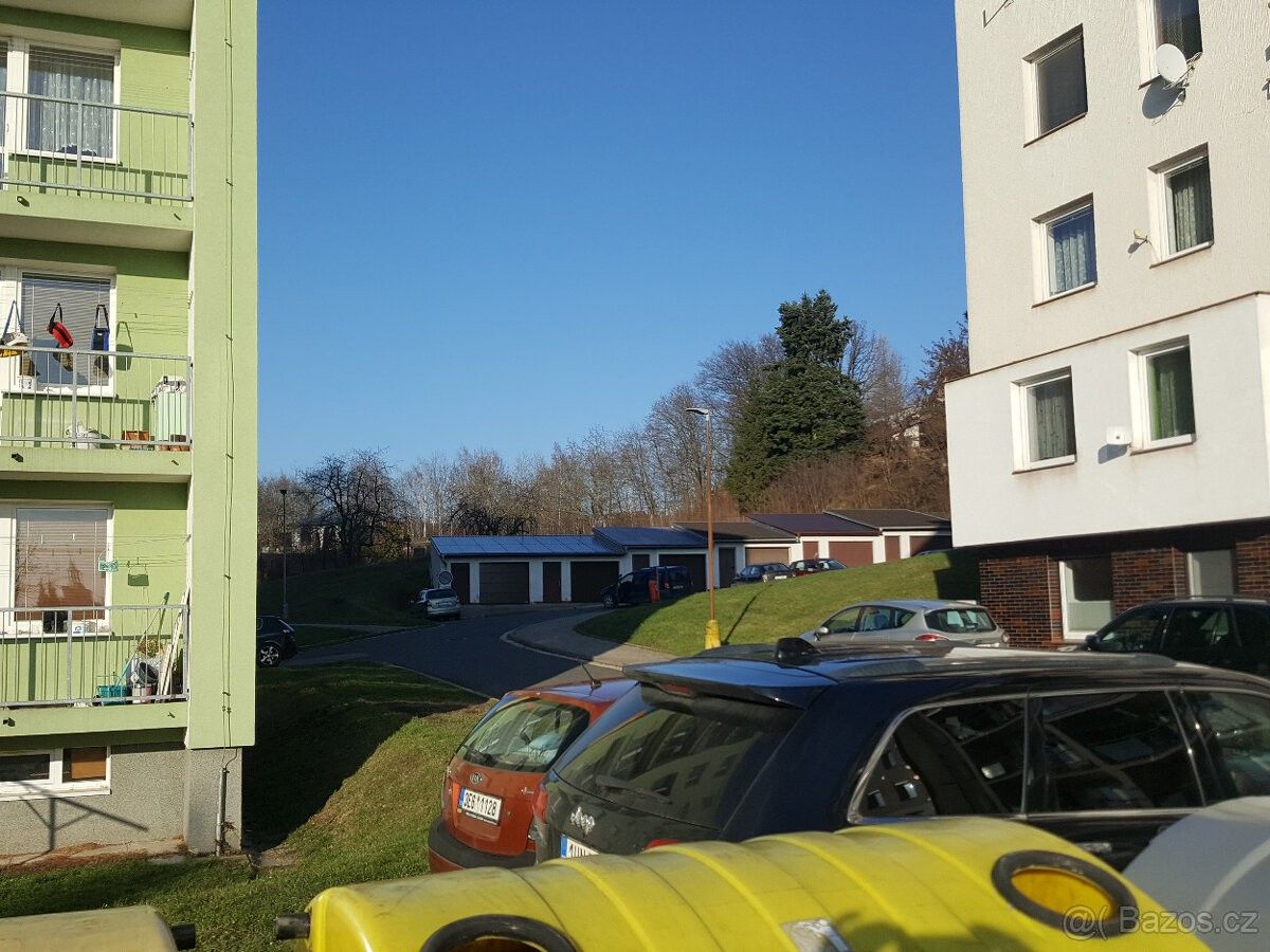 Garáže, Choceň, 565 01