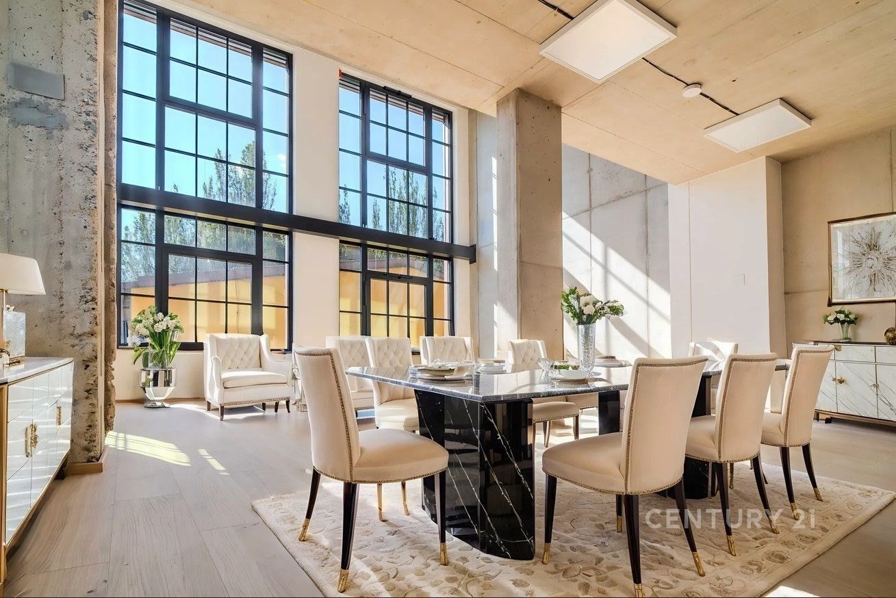 4+kk, Kolbenova 1032, Praha, 144 m²