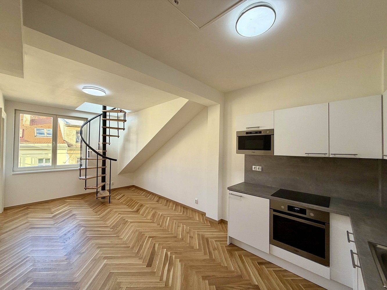 Byt 2+kk · 44 m² · Petřínská, Praha 5 - Malá Strana - 3