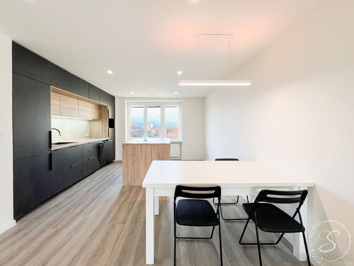 Pronájem byt - Praha, 120 00