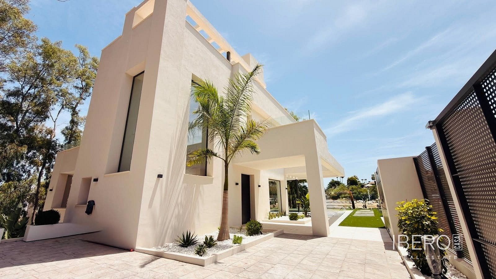 Rodinné domy, Nueva Andalucía, Španělsko, 332 m² - 2
