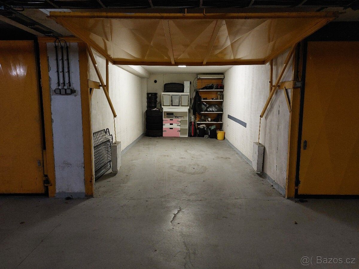Prodej garáž - Praha, 163 00