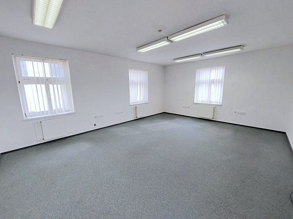 Kanceláře, Strakonice, 57 m² - 2