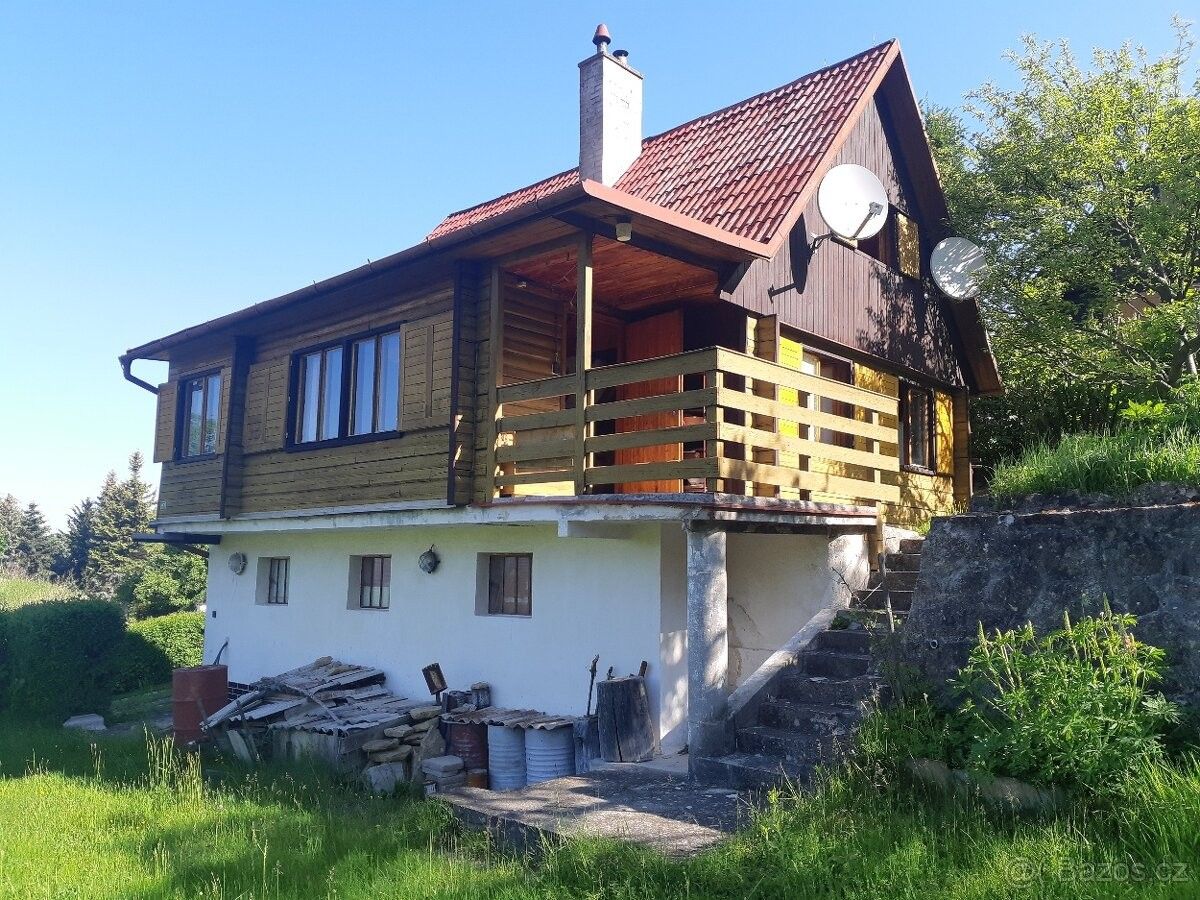 Chaty, Chvalčov, 768 72