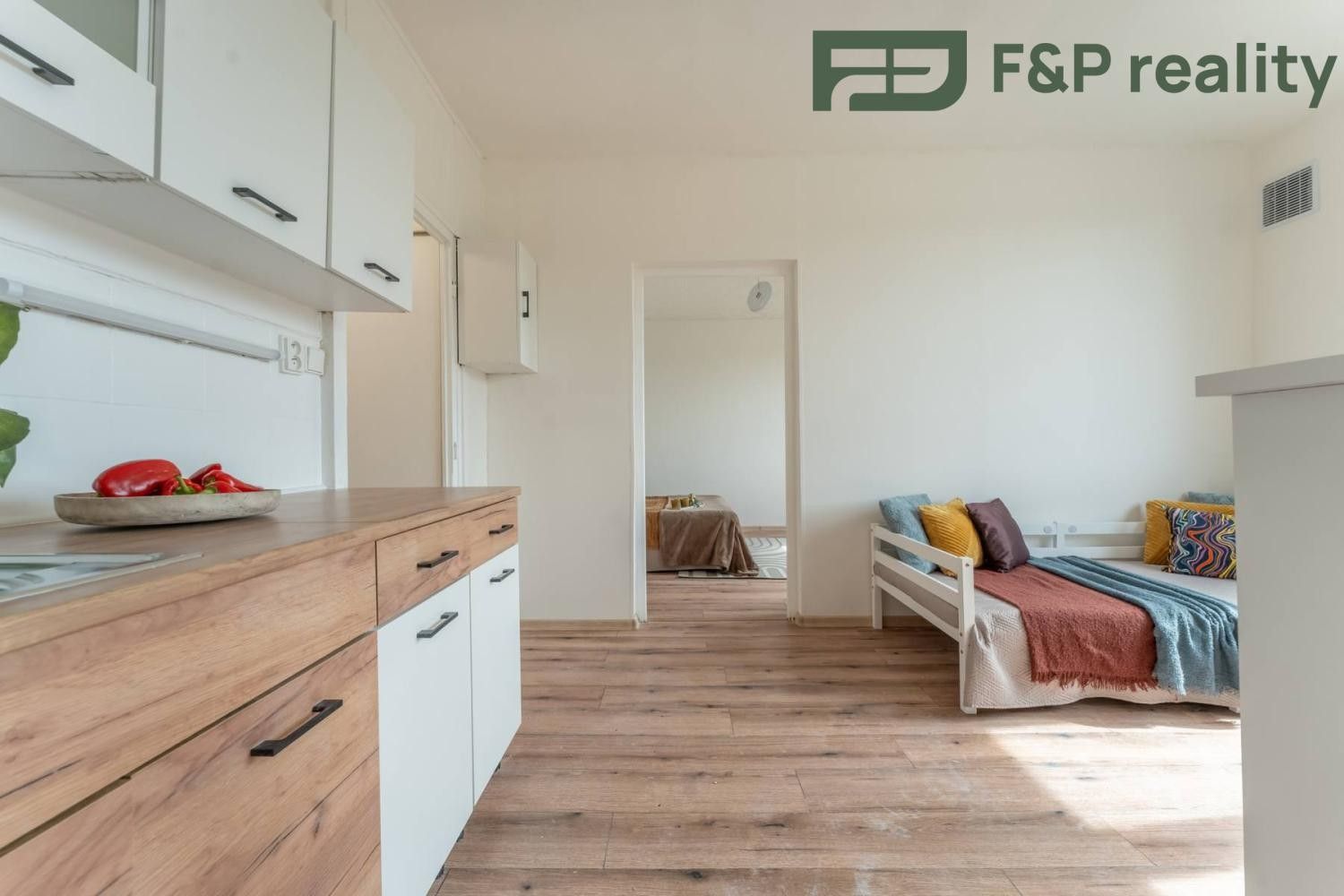 Pronájem byt 2+kk - Mánesova, Sokolov, 37 m²