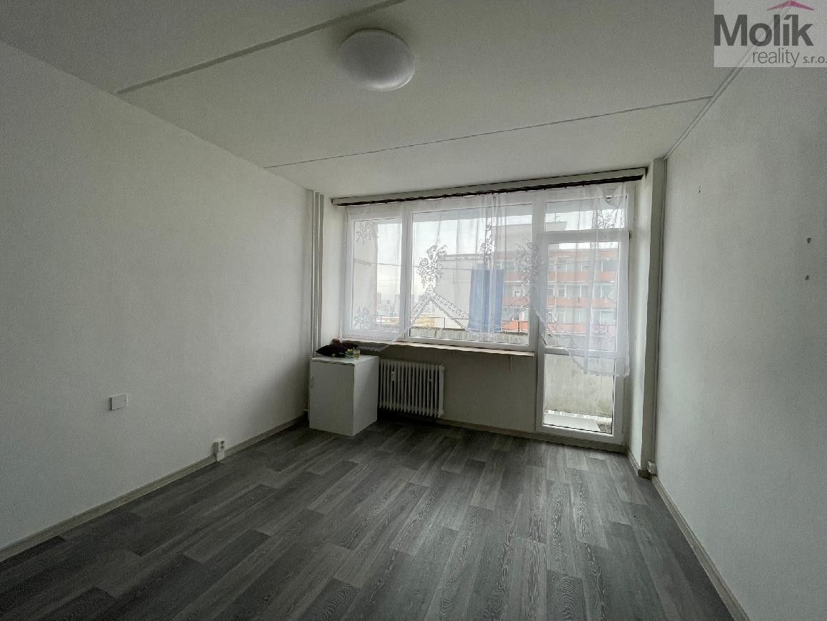 Byt 1+kk · 21 m² · M. G. Dobnera, Most - 4