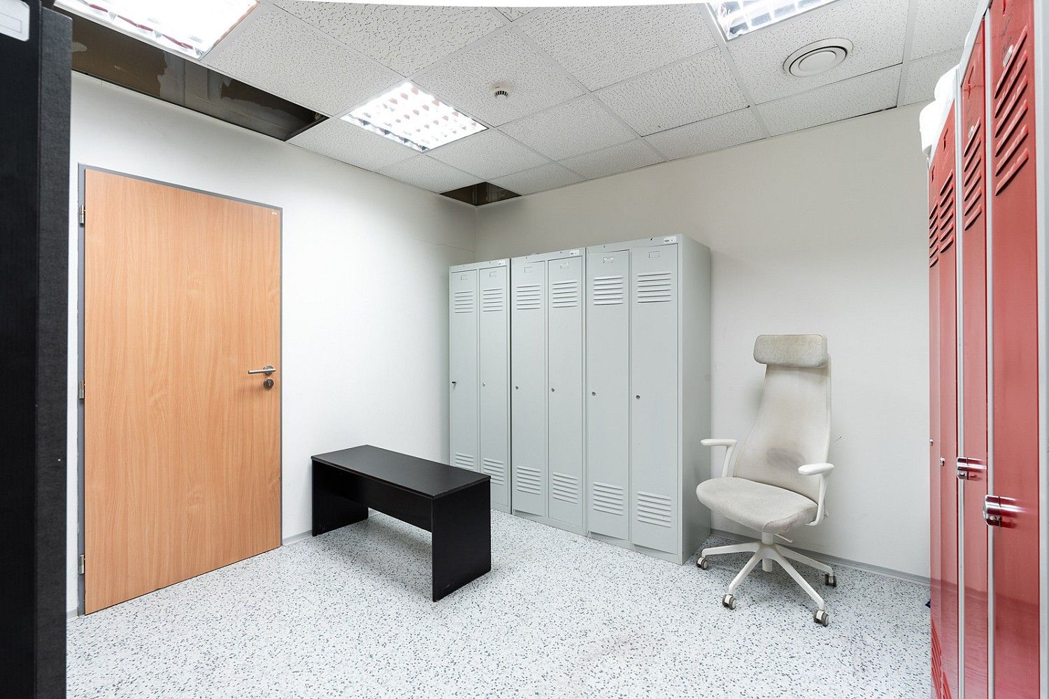 Pronájem sklad - Praha - Zličín, okres Praha 17, Hlavní město Praha, 900 m² - 5