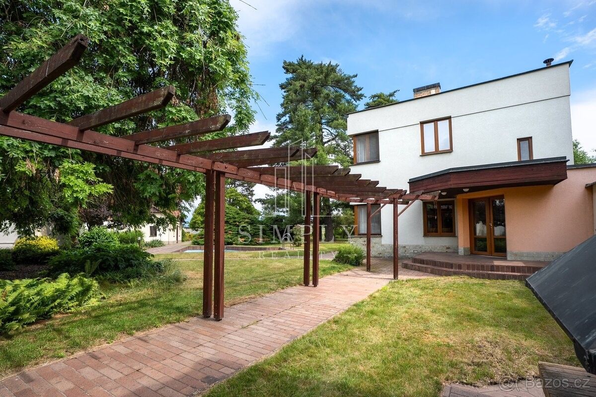 Rodinné domy, Vojkovice u Kralup nad Vltavou, 277 44 - 1
