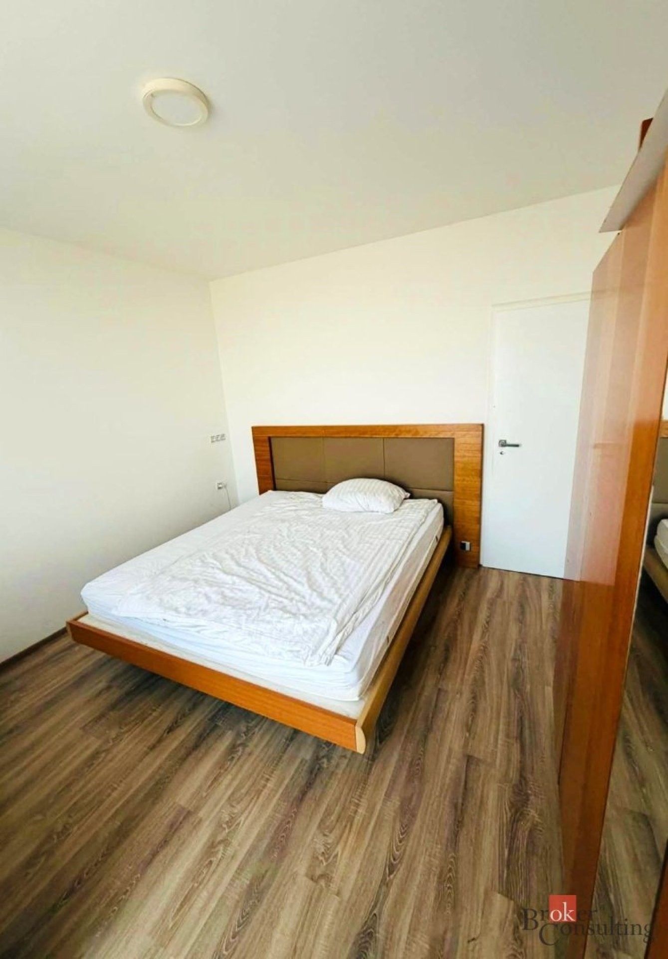 Byt 2+1 · 48 m² · Kreuzmannova, Plzeň - 3
