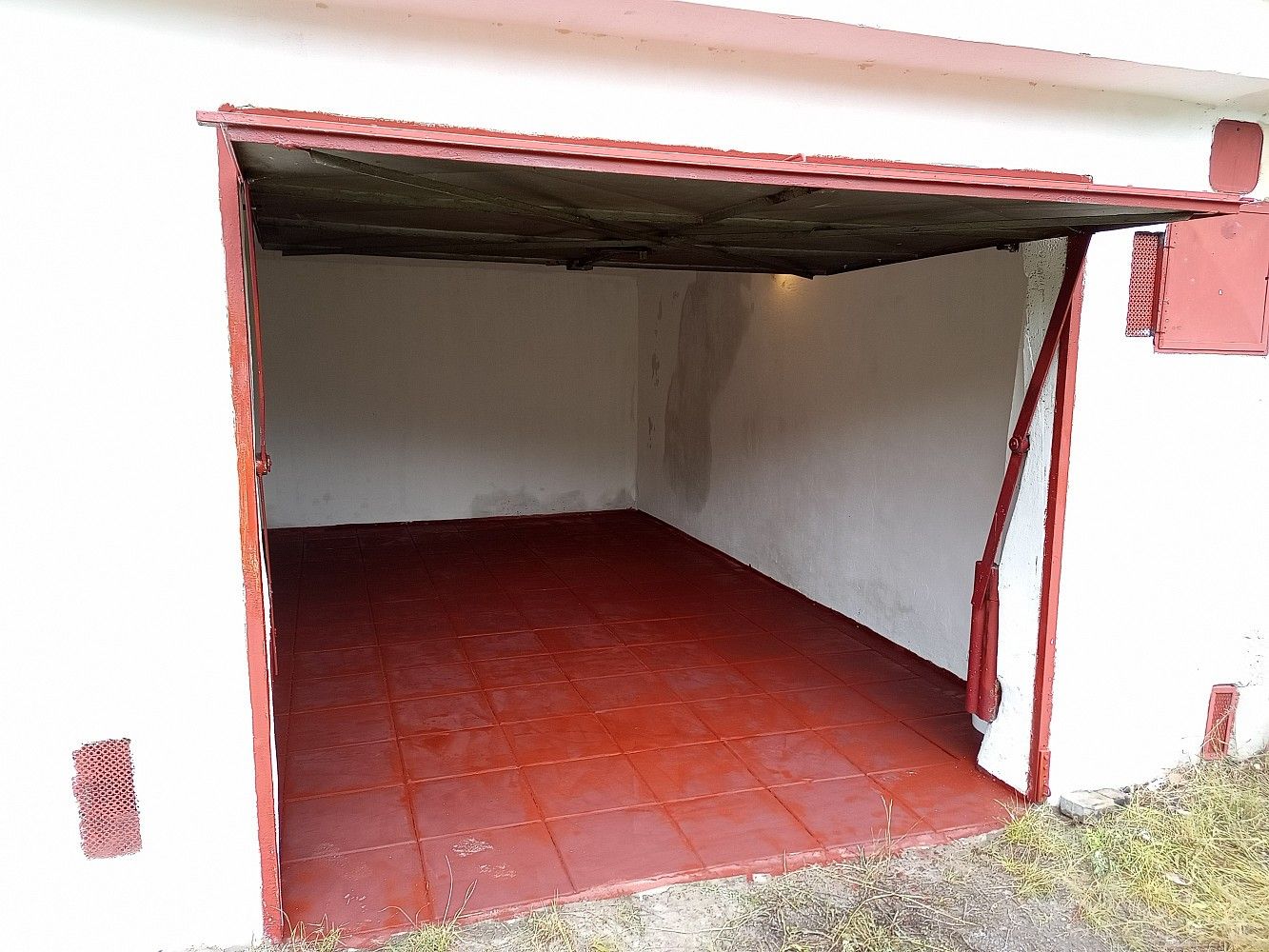 Prodej garáž - Tanvald, okres Jablonec nad Nisou, Liberecký kraj, 18 m² - 2