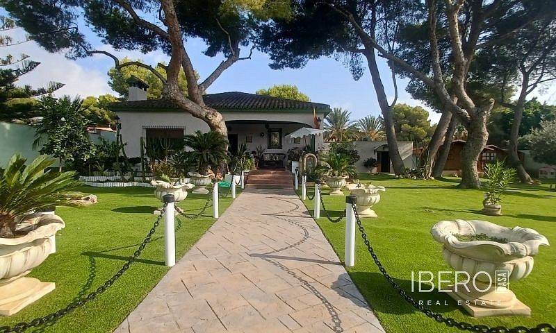 Prodej rodinný dům - Orihuela Costa, ES, 250 m² - 2