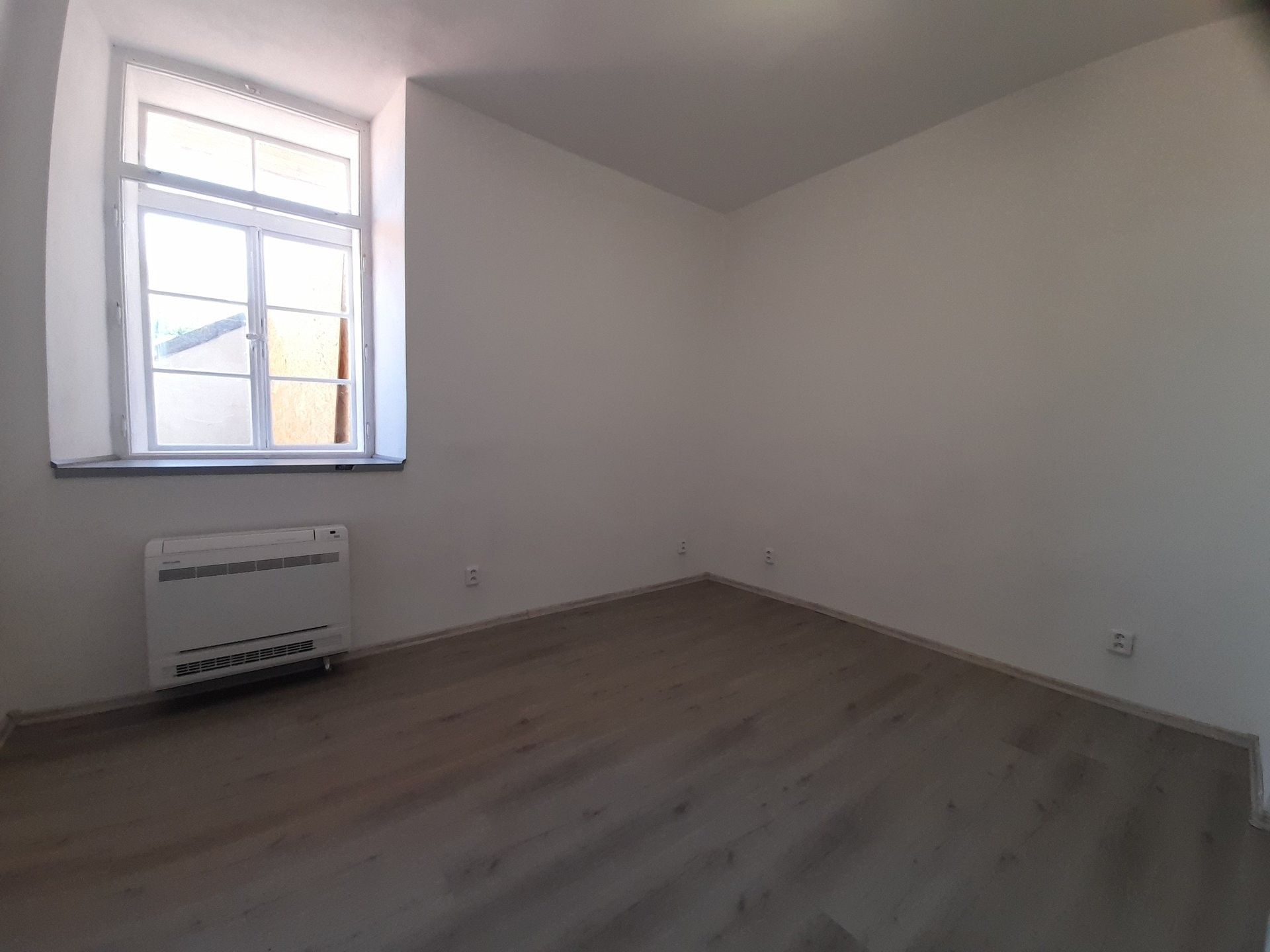 Pronájem byt 1+kk - náměstí Svobody, Sušice, 30 m²