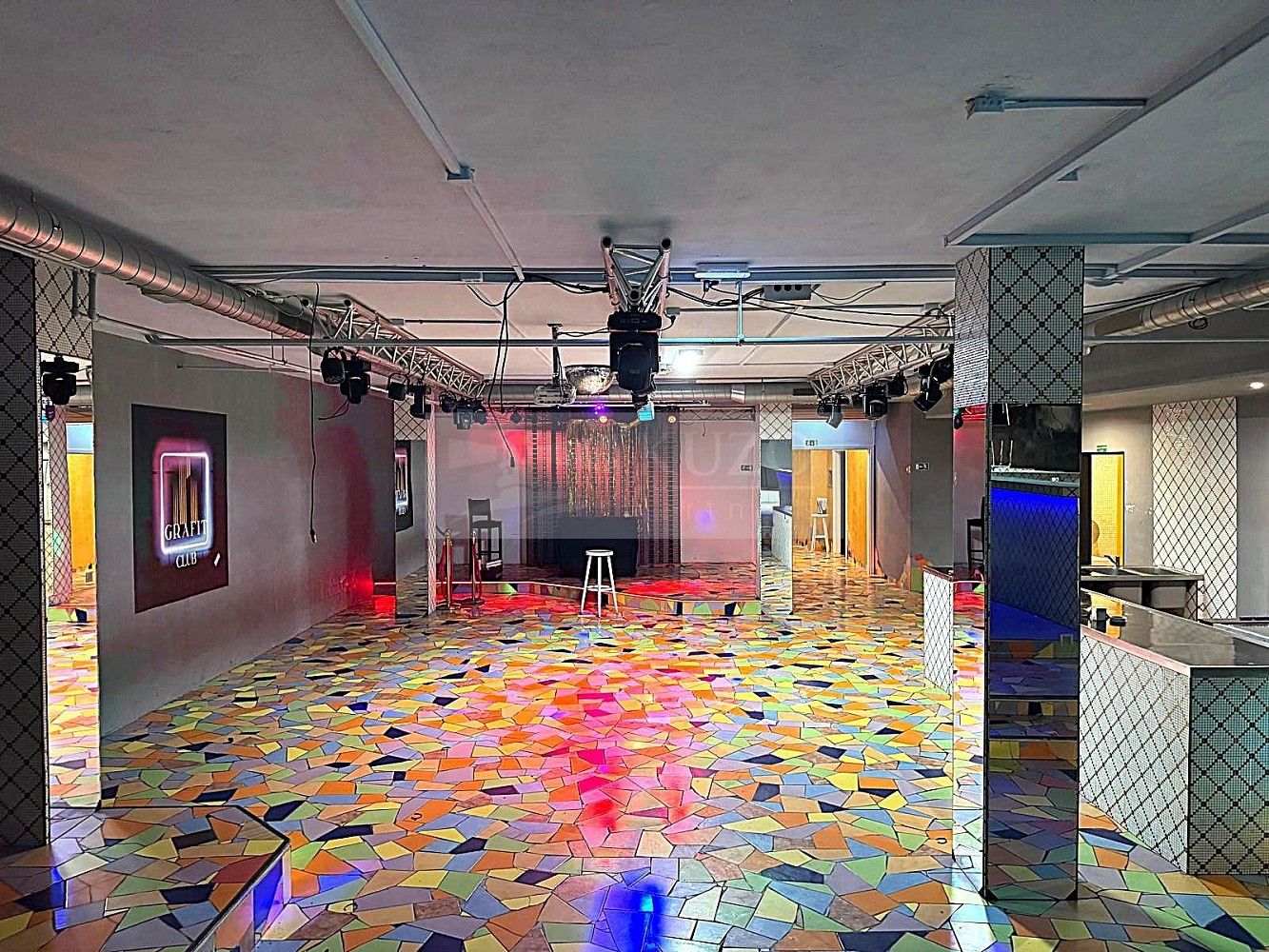 Obchodní prostory, Mladá Boleslav - Mladá Boleslav II, Středočeský kraj, 217 m² - 2