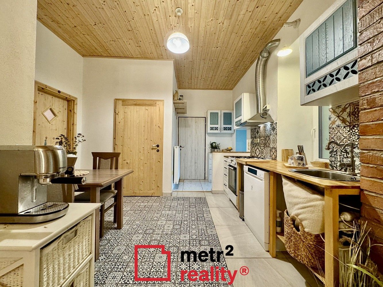 Chalupy, Bouzov, okres Olomouc, Olomoucký kraj, 400 m² - 2