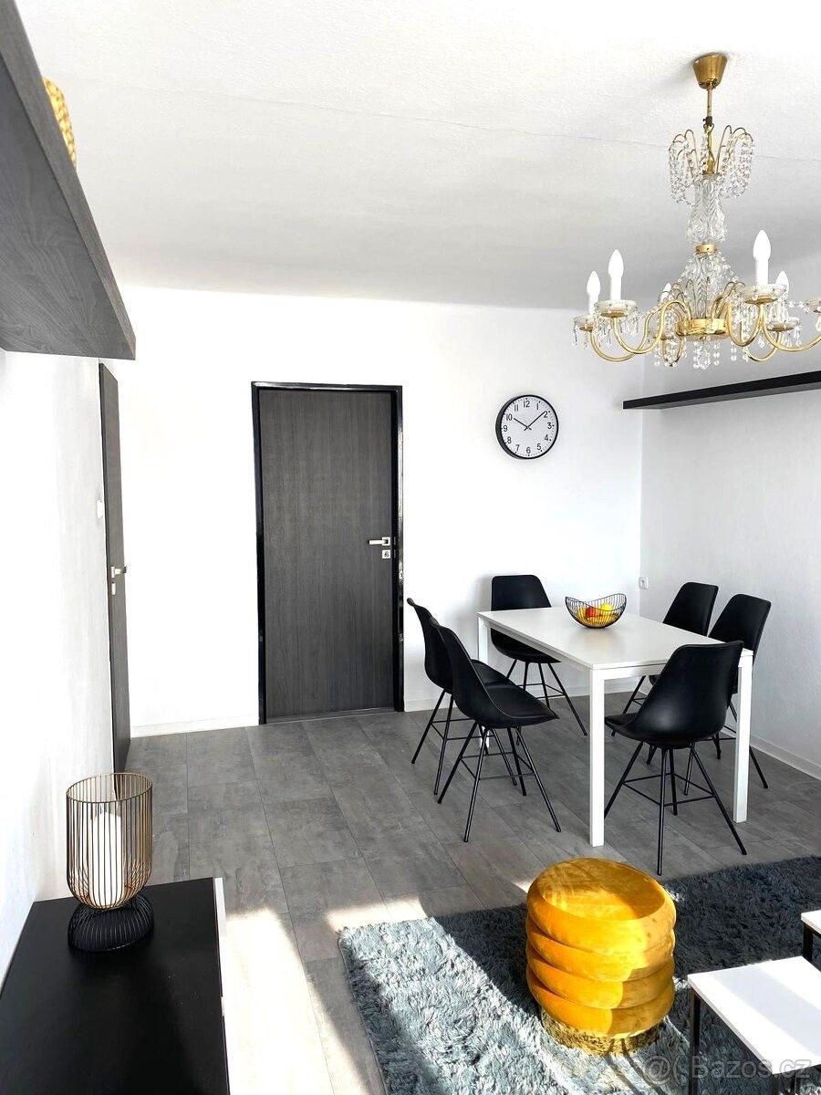 Prodej byt - Bratronice, 386 01