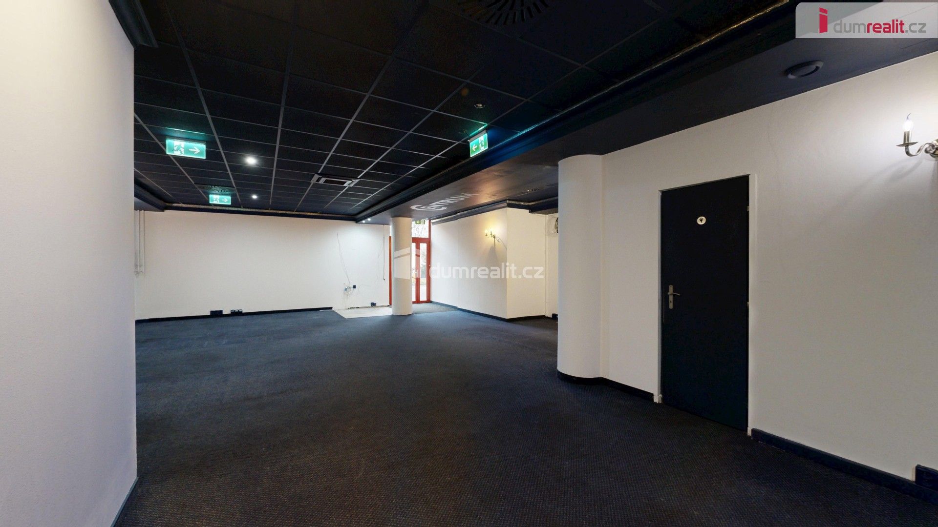 Pronájem obchodní prostory - U Centrumu, Orlová, 88 m²