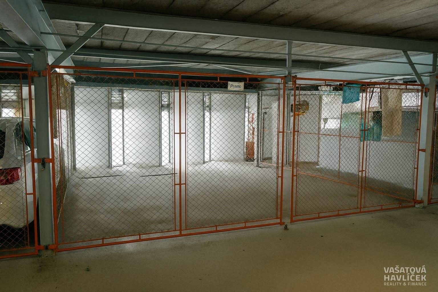 Prodej ostatní - Mrštíkova, Hradec Králové, 13 m²