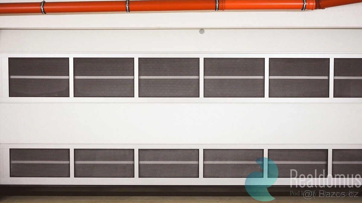 Pronájem garáž - Praha, 130 00