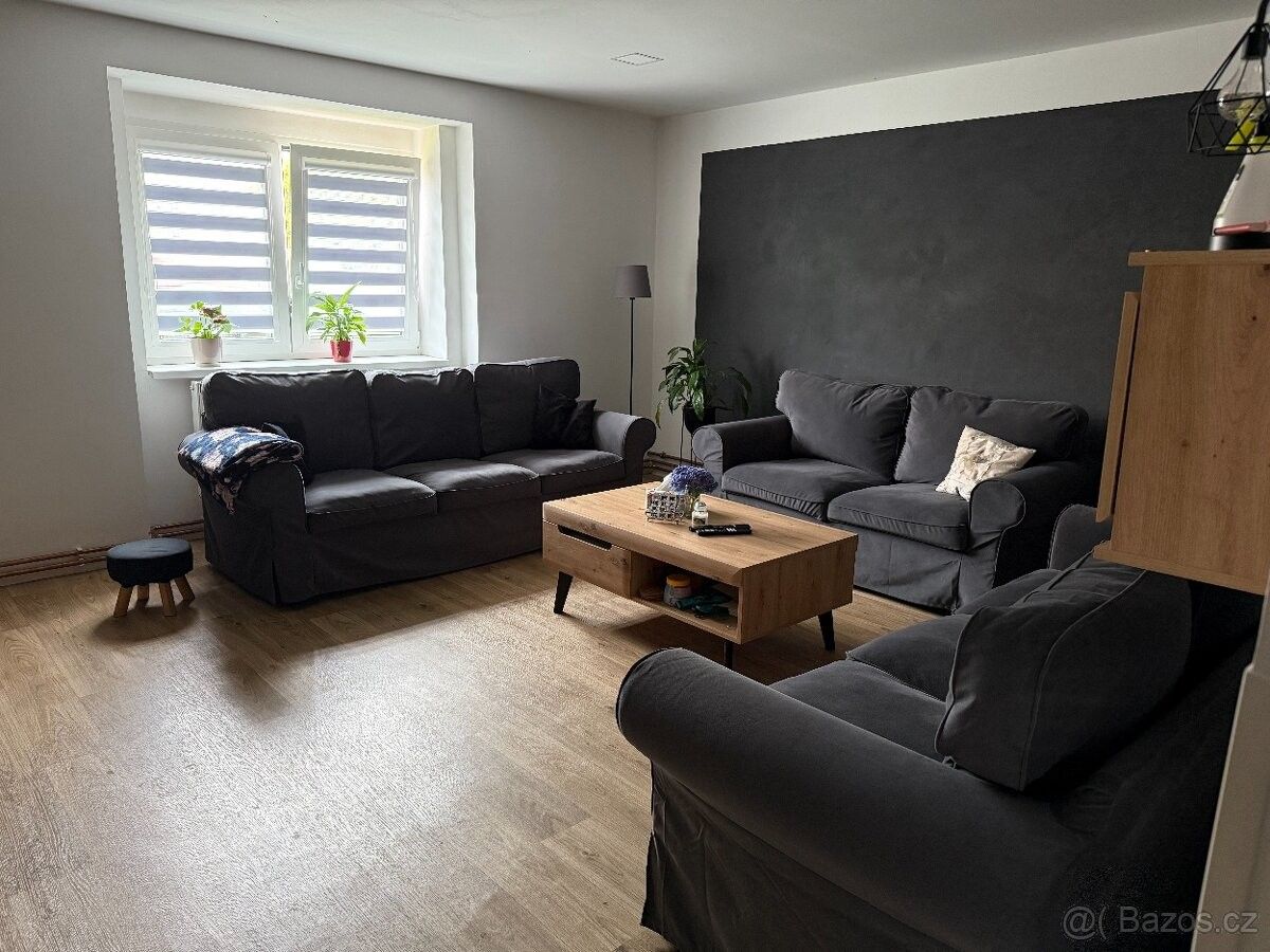 Prodej rodinný dům - Chlumčany u Loun, 439 03