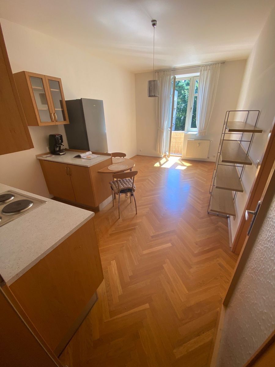 2+kk, Levá, Praha - Podolí, 44 m² - 1