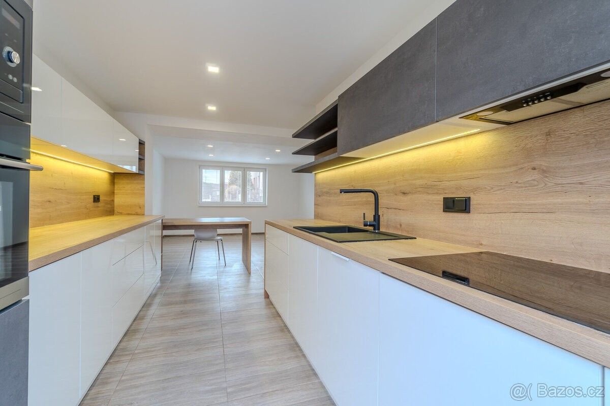 Prodej byt - Fulnek, 742 45