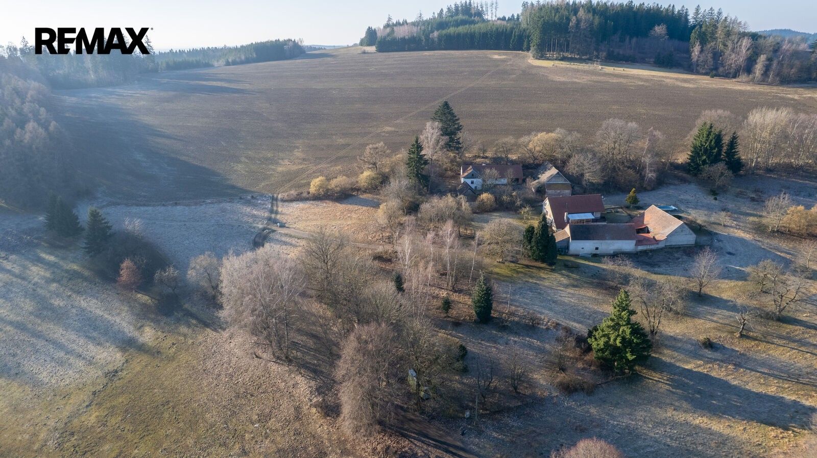 Pozemky pro bydlení, Votice, 2 465 m² - 1