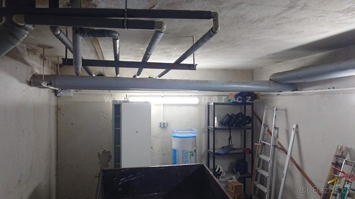 Pronájem garáž - Ostrava, 708 00