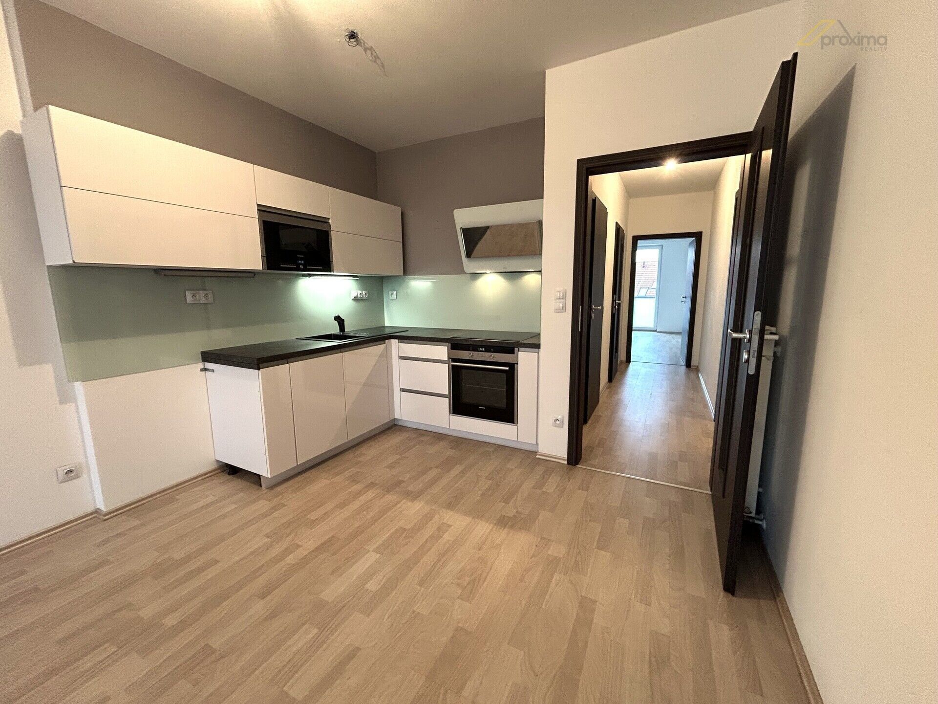 2+kk, Dobrovodská, České Budějovice, 60 m²