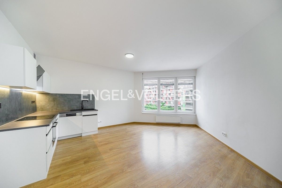 2+kk, Počernická 699, Praha Malešice, 55 m² - 1